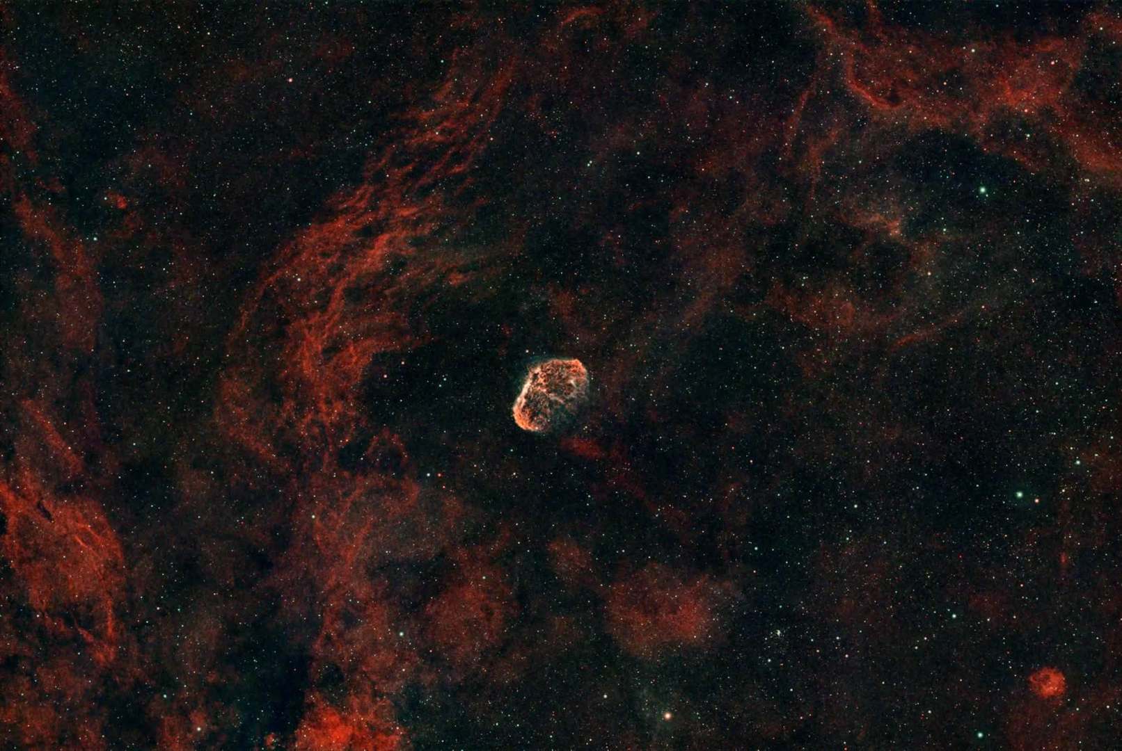 SV580で撮影した暗黒星雲とH&alpha;星雲